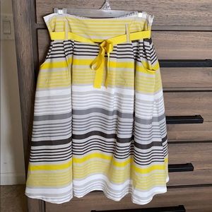 Old Navy Striped Skirt Sz Medium